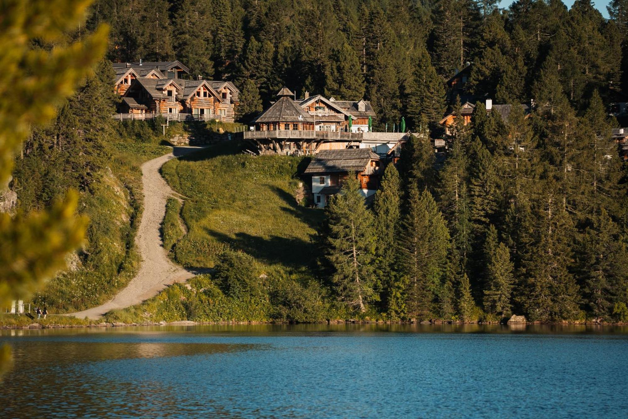 Mei Zeit Huettendorf Turracher Hohe Exterior foto