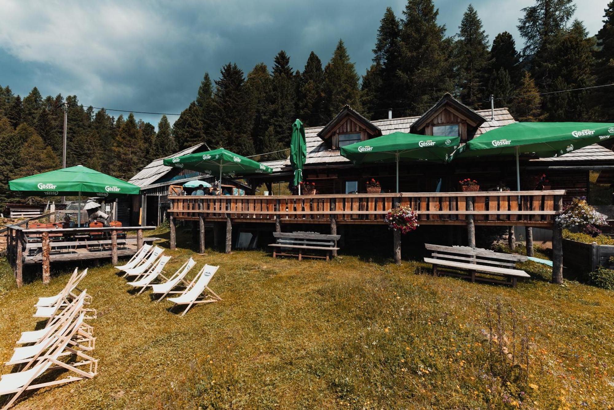 Mei Zeit Huettendorf Turracher Hohe Exterior foto